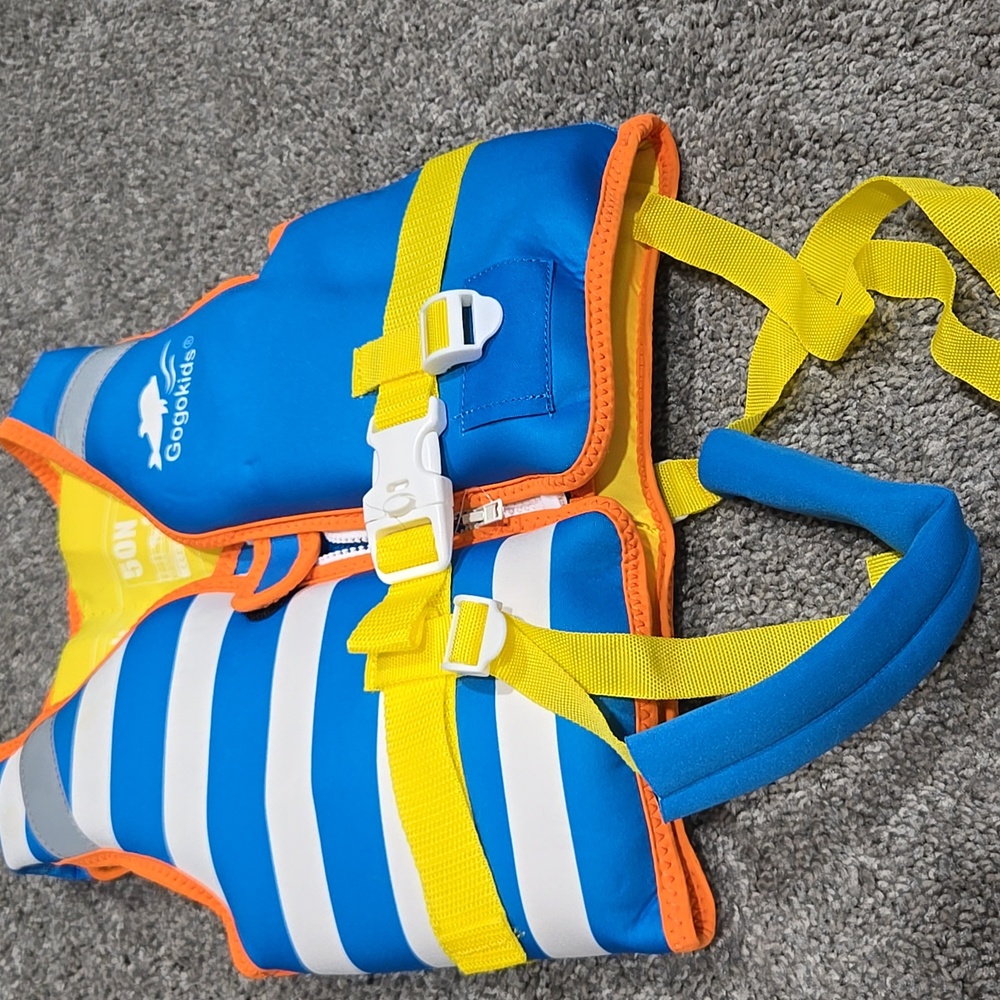 Sz Small Gogokids Life Vest Jacket for toddlers